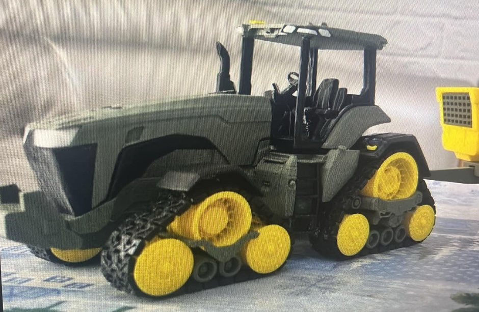 Quad tractor 8RX 410 body shell