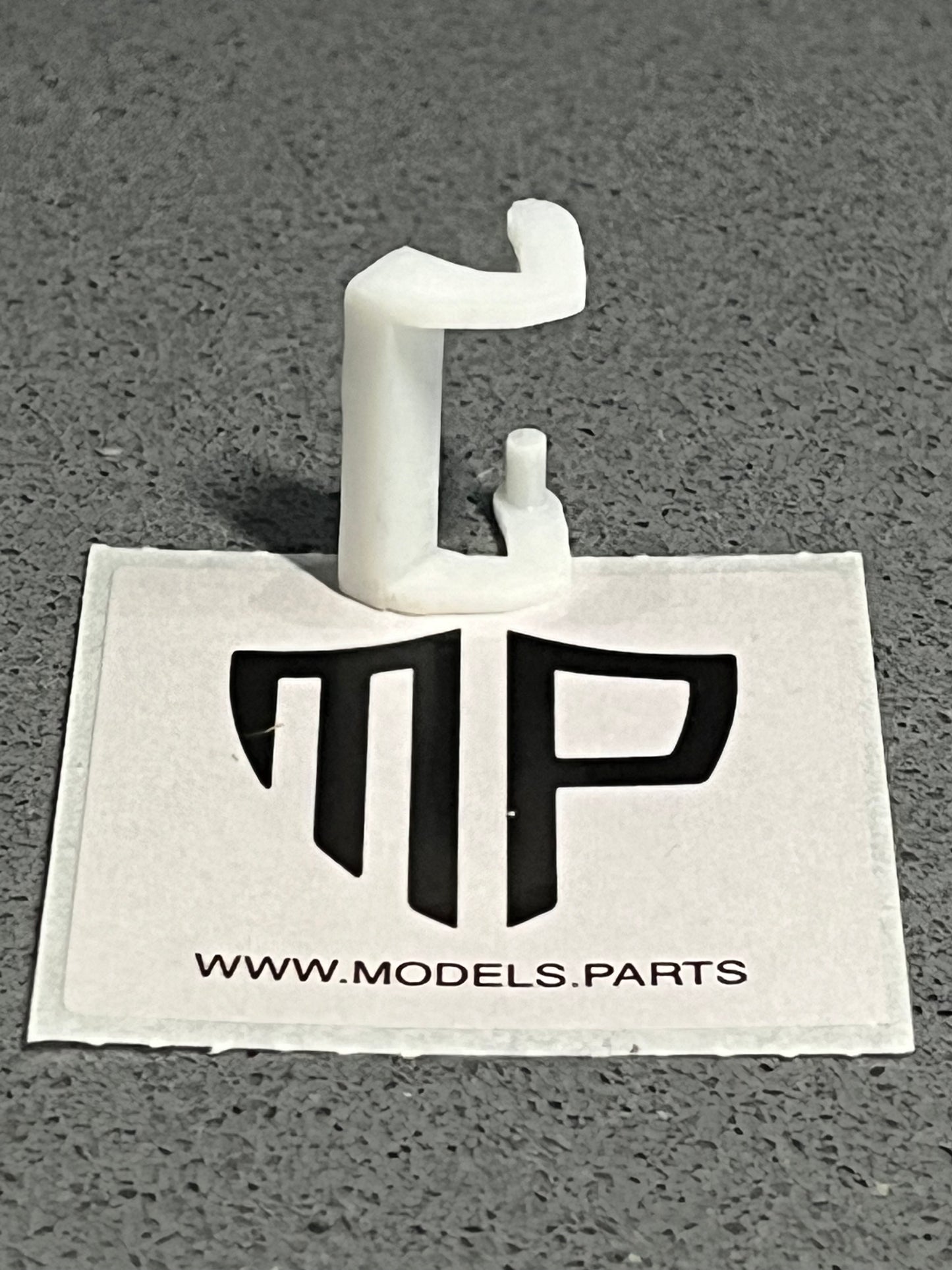 Beetle bonnet hinge
