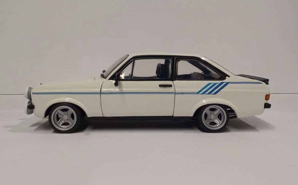 Ford Escort RS4 4 spoke revolution wheels