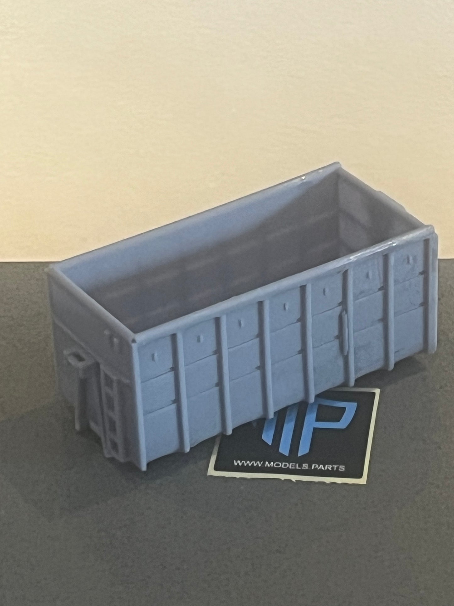 Roll on roll off box loader